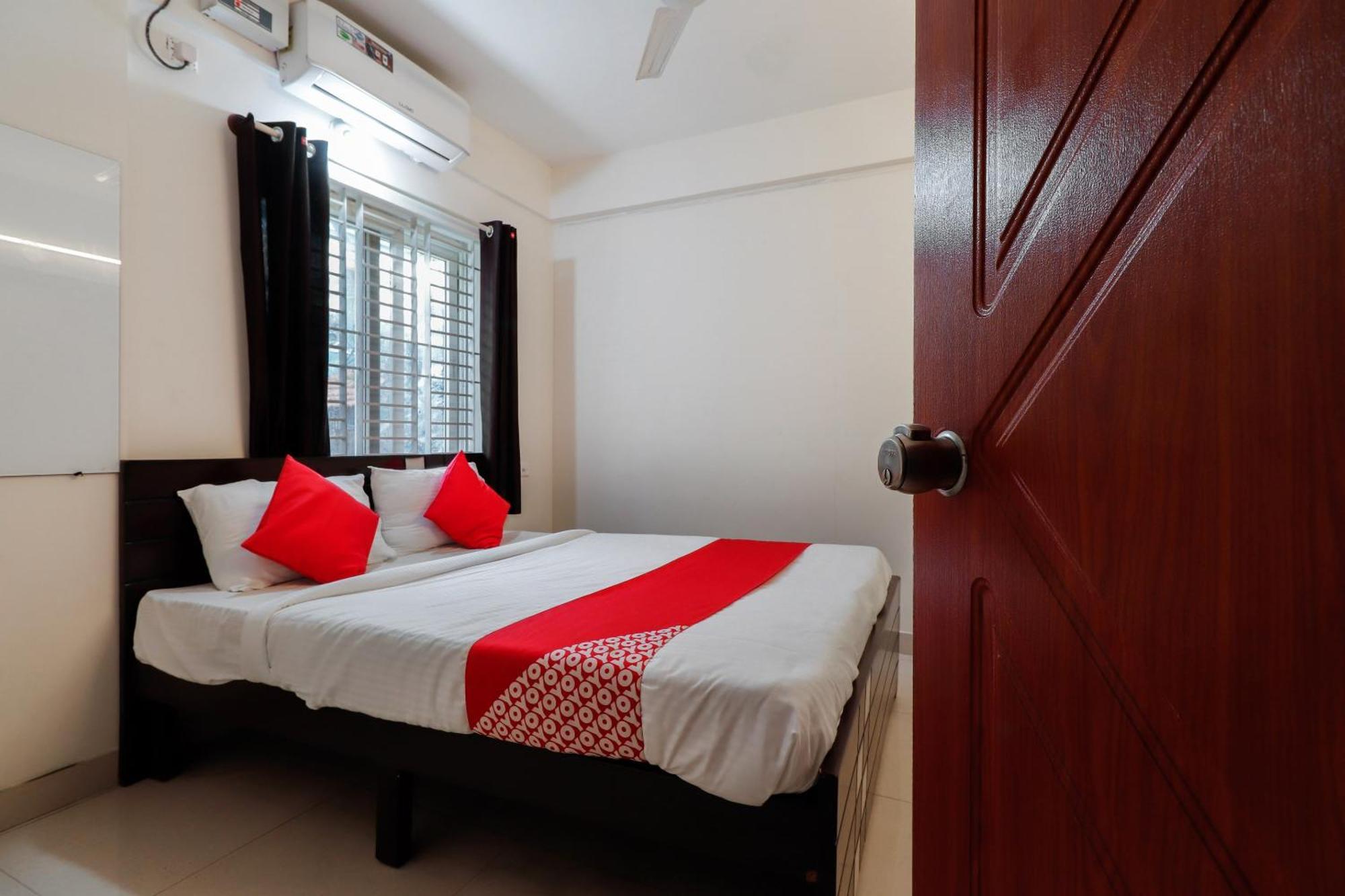 Hotel Super Gn Collection O Near Rajajinagar Industrial Estate à Bangalore Extérieur photo